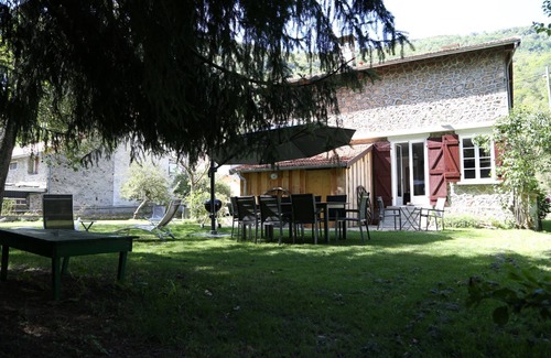 Aulos House | Villa Victoire - Charming house with garden - 10 people - 5 bedrooms - 3 bathrooms - 2 WCs