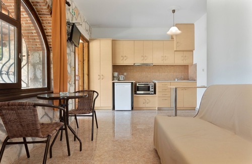 Limni Keri Villa | Villa 'Victoria' with Sea View, Wi-Fi and Air Conditioning