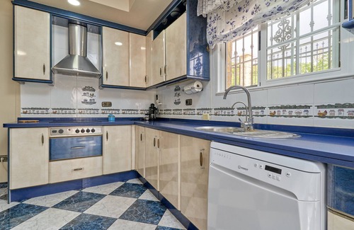 Itrabo Villa | Villa 'Villa Soraida' with Sea Views, Wi-Fi and Air Conditioning