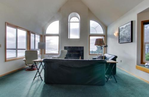 Oceanside House | Villa VilleKulla on the Oceanfront