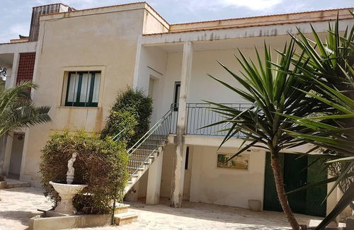 Pizzolungo Villa | Villa 'Villetta Vista Mare e Monte' with Sea View, Private Terrace and Garden