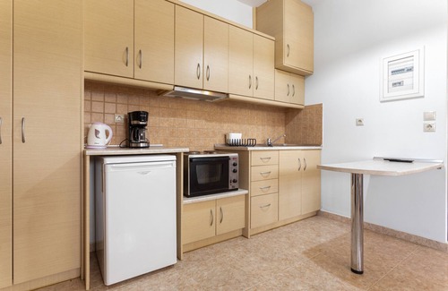Limni Keri Villa | Villa 'Violeta' with Sea View, Wi-Fi and Air Conditioning
