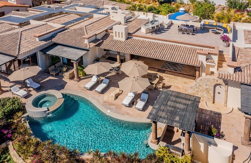 Buzzards Villa | Villa Vista al Mar: Ocean Views, Beach Club Access, Walk to beach. Promos Avail.