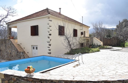 Milia Villa | Villa Vlatos- Luxury Venetian style villa with private pool !