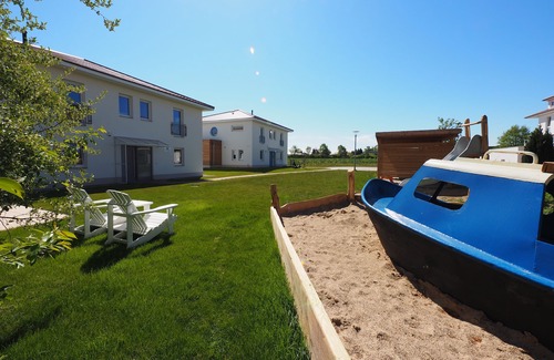 Hohen Wieschendorf House | Villa Wassergeist with private swimming pool