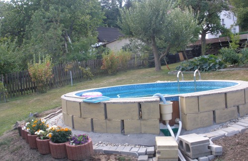 Decin Apartment | Villa with a garden, pets are welcome