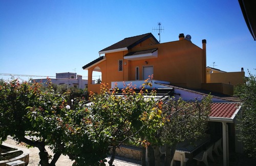 Castellana Grotte Villa | Villa with pool in Castellana Grotte