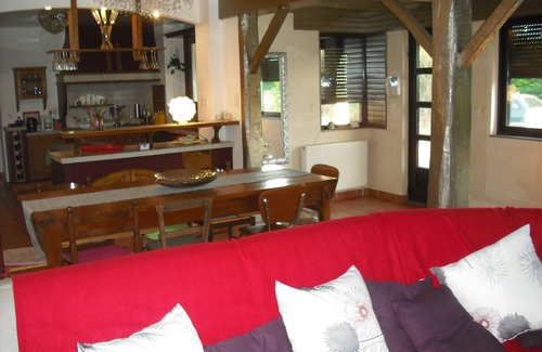 Lanuejouls Villa | Villa with pool, a small corner of paradise in Aveyron