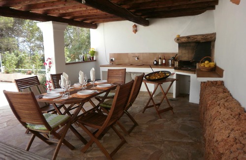 Santa Eulalia del Rio Villa | Villa with pool and barbecue near the beach