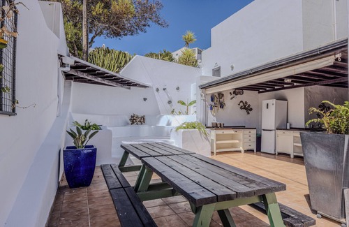 Nazaret House | Villa with pool and breathtaking views of the entire island of Lanzarote!
