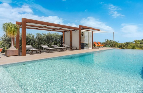 Rosolini Villa | Villa with pool in Rosolini - DICasaInSicilia