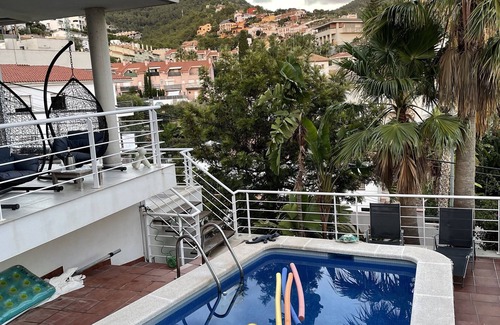Sitges House | Villa with pool, sea and mountain views. Walking distance to the center and the beach.