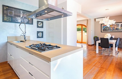 Montecarlo Villa | *Villa with Pool* Surrounded by Green - Monte Carlo