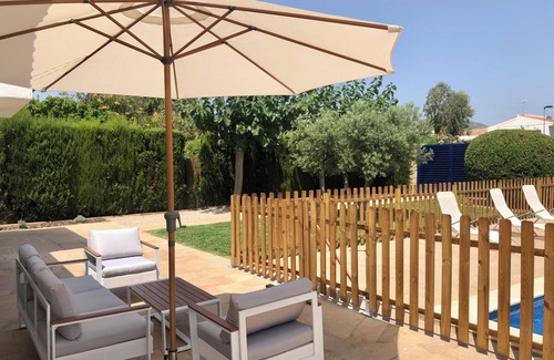 Calafat Villa | Villa with private secured swimming pool, beach at 5min/500m, A/C & FREE Wifi