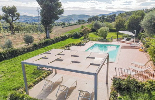 Avigliano Umbrio Villa | Villa with private pool, air conditioning at 1km from shops and restaurants