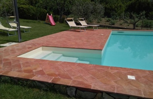 Pontedera House | VILLA WITH PRIVATE HEATED POOL