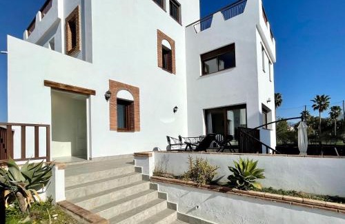Motril Villa | Villa with Private Pool Near Beach