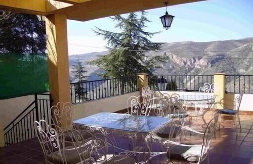 Dudar Villa | Villa with swimming pool near the wonderful city of alhambra, granada