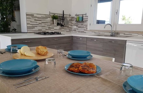 Comiso Villa | Villa Zoe surrounded by greenery with swimming pool