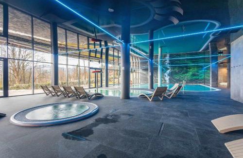 Szklarska Poreba Apartment | Villa6 Szklarska Poręba- budynek główny hotelu -widok na góry-duże tarasy