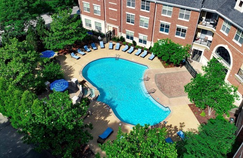 Corryville Apartment | Village 2BD 3 - Two Bedroom Apartment, Sleeps 4