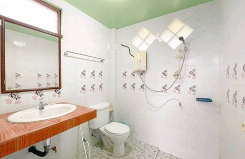 Si Sunthon House | VILLAGE APARTMENT PHAN 123, 1.5 KM TO BANGTAO BEACH (10875)