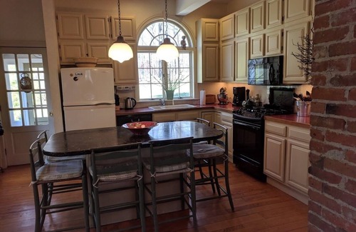 Lenox House | 'Village View'- Elegant, Comfortable, Historic Home in Downtown Lenox