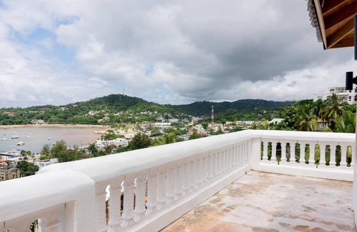 Barrio La Fortaleza Vieja Apartment | Villas Hillside apt 3