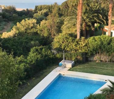 Atlanterra Apartment | Villas Playa