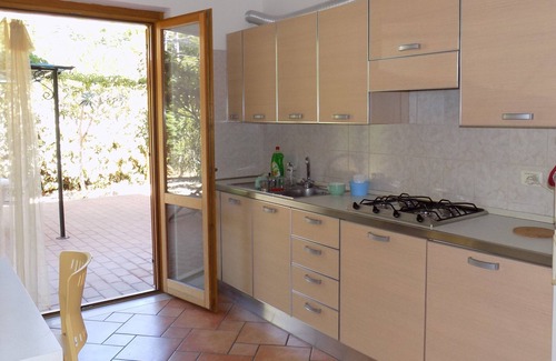 Mazzeo Apartment | Villetta 2 to 6 people, in Taormina, 50 m from the beach. garden and private parking.