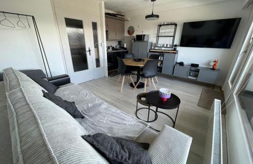 Saint-Pierre-de-Clages Apartment | Vincenzo appart, Studio Confortable à Nendaz, accès Direct au Télécabine de Tracouet et Parking Souterrain Inclus