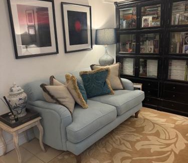 Tetbury House | Vine House