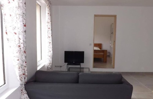 Francs Apartment | Vineyard apartment in the Bordeaux countryside
