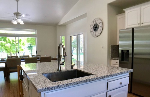 Victor House | Vineyard Countryside Escape - family get-away