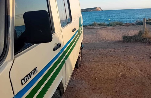Sol de Mallorca House | Vintage Camper Van in Mallorca, with everything for live, 9 persons driving.