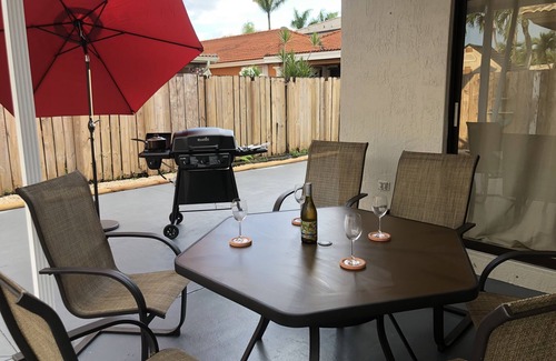 Ludlam House | Vintage Famlily getaway in safe and friendly family oriented neighborhood.