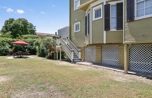 Treme Apartment | Vintage Home near French QTRS 40% Off Summer