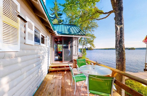 Greenville House | Vintage lakefront cabin with incredible water views, private dock & pebble beach