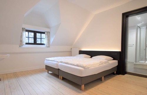 Creppe Villa | Vintage Villa with Jacuzzi and Infrared Sauna