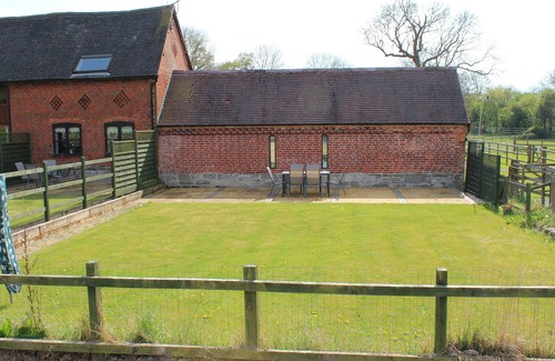 Little Witcombe House | Viola Cottage - Whitley Elm Cottages - 2 bedroom cottage Sleeps 4 - 6 + cot