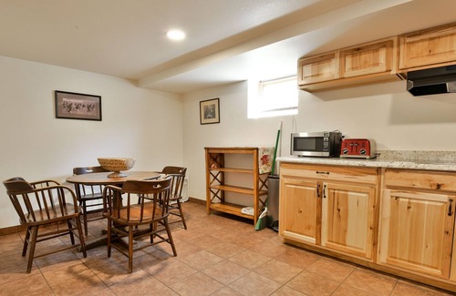 Moab Cottage | Violet at StellaRuby Cottages