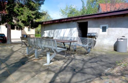 Schwedt/Oder Apartment | VIP Apartment 4A 2 Zi 40qm Küche Bad