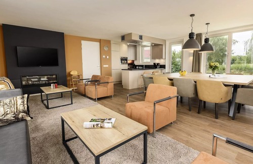 Municipality of Emmen House | VIP Cottage 12 People