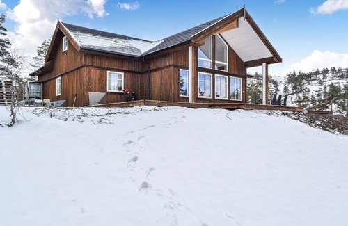 Sirdal House | Visit Sirdal and this modern vacation home.