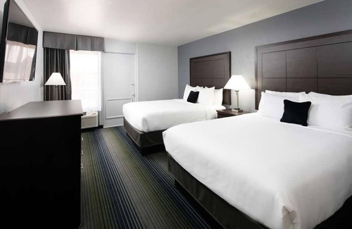 Downtown Tucson Hotel | Visit the Tucson Museum of Art! 2 Kid-friendly Accommodations! W/Pool Access!