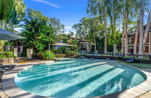 Palm Cove Apartment | Vista Bleu - King Suite at Temple Resort