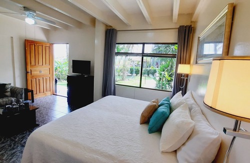 Ciudad Colon Hotel | Vista Canyon Inn