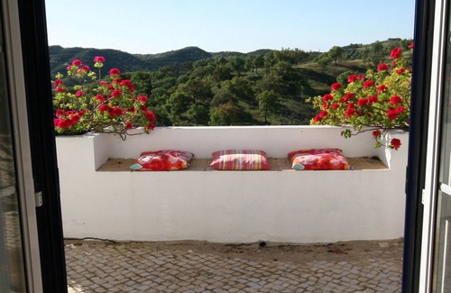 Corte Vidreiro Villa | Vista do Moinho - A charming 4 bedroom villa, with private garden and pool
