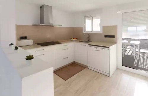 Molinell Ski Chalet | Vistamar 1 - House In Urbanització Platja D'oliva