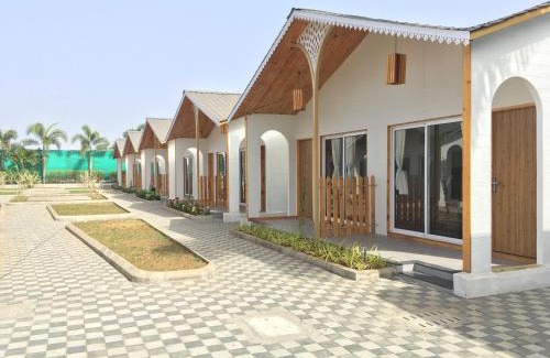 Daman Hotel | VITS Daman Devka Beach